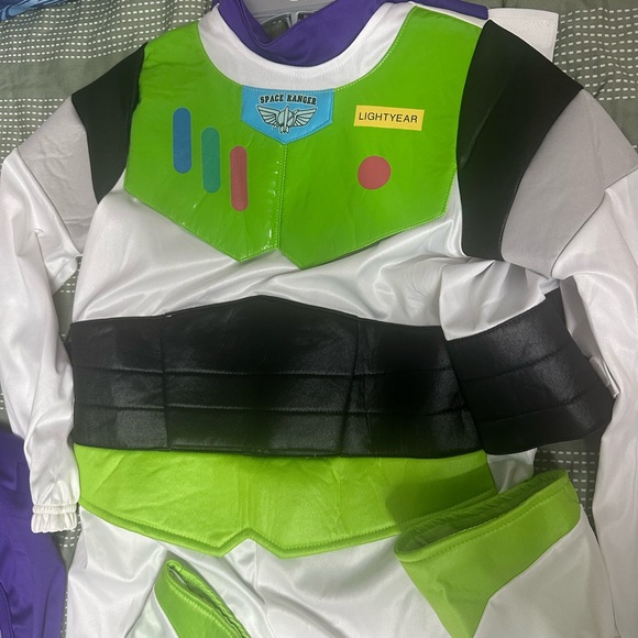 Buzz light year costume, Disney store, size small - Picture 2 of 8